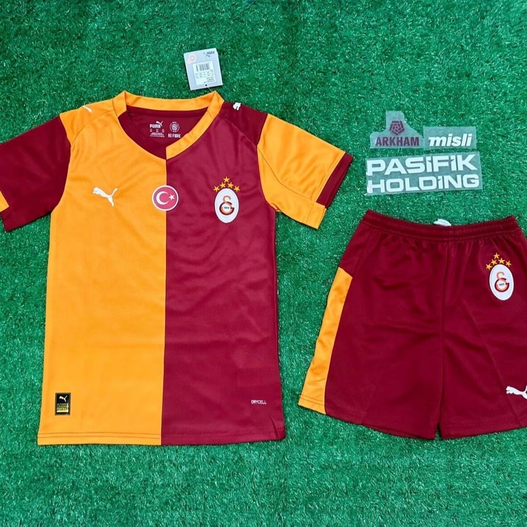 Maillot de foot Galatasaray | La Maison du Maillot Maillot de foot Galatasaray | La Maison du Maillot
