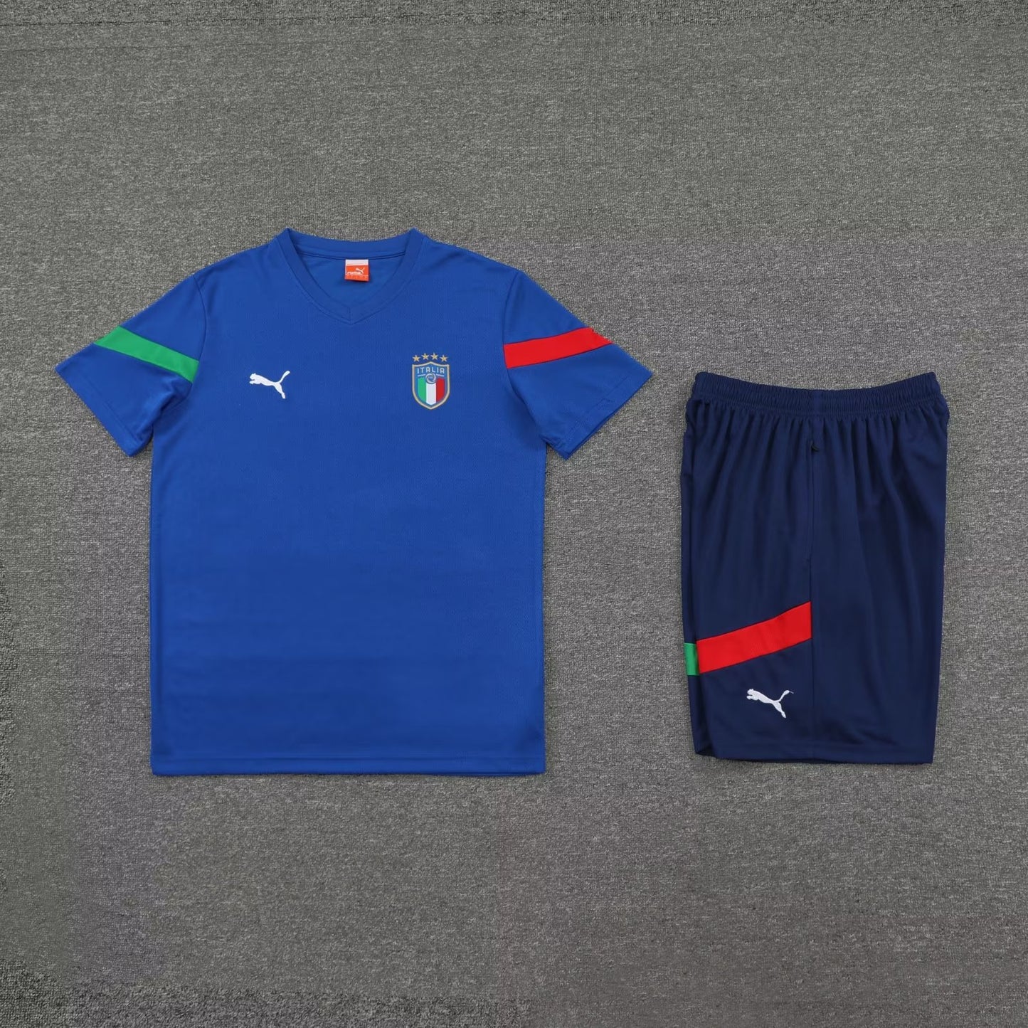 Kit Italie/Italy training bleu 2023/24