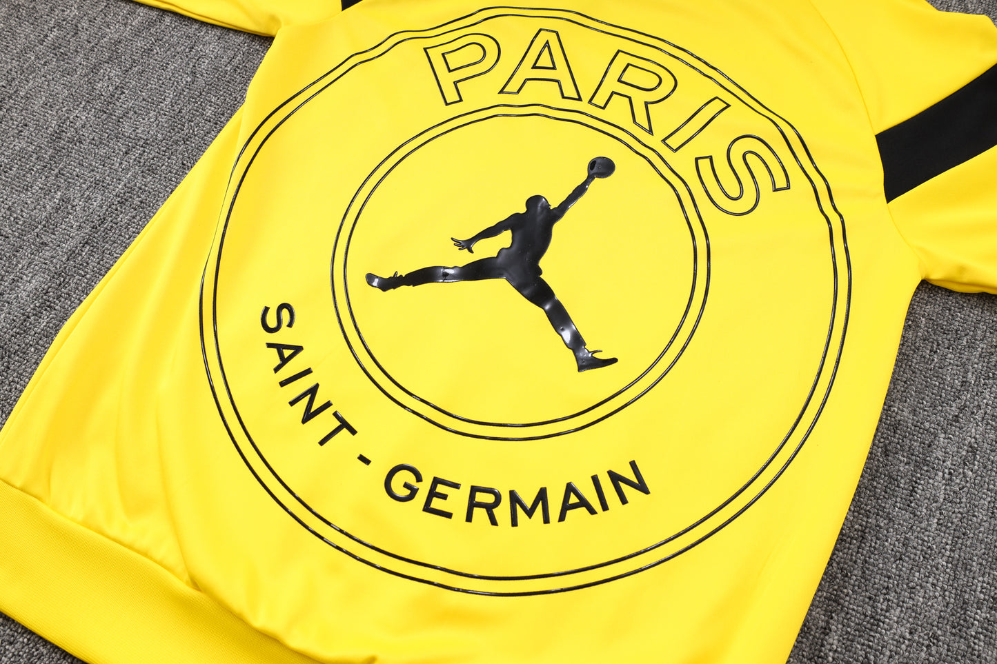 Survêtement Capuche PSG Paris jaune 2023/24