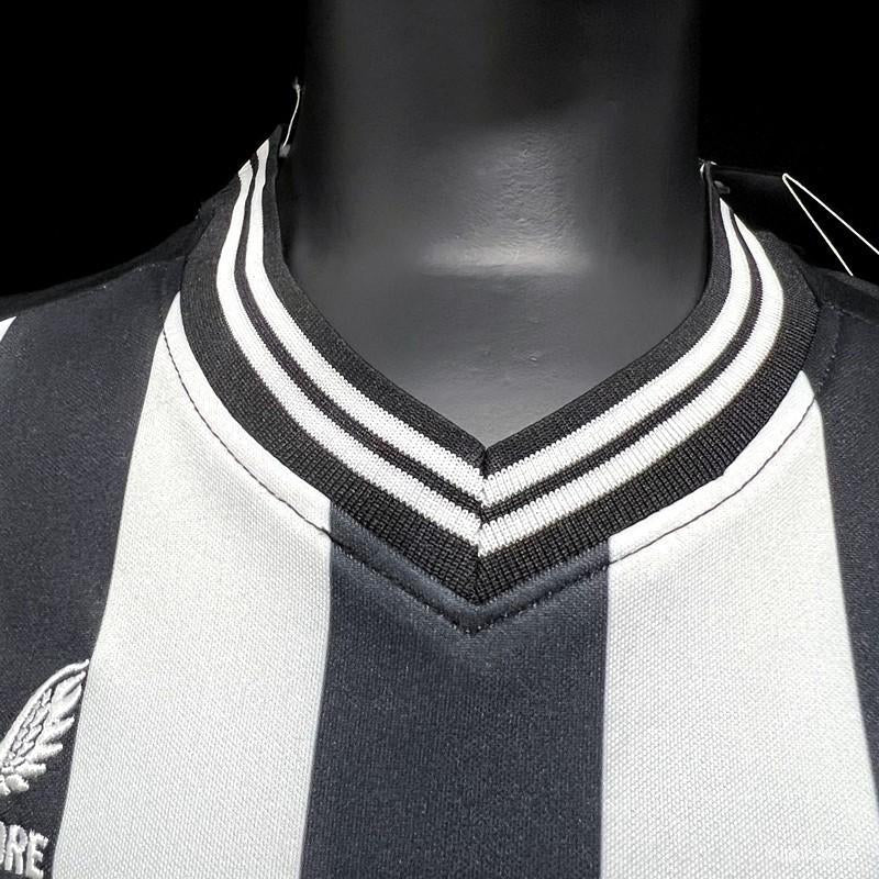 Kit Newcastle domicile 2022/23