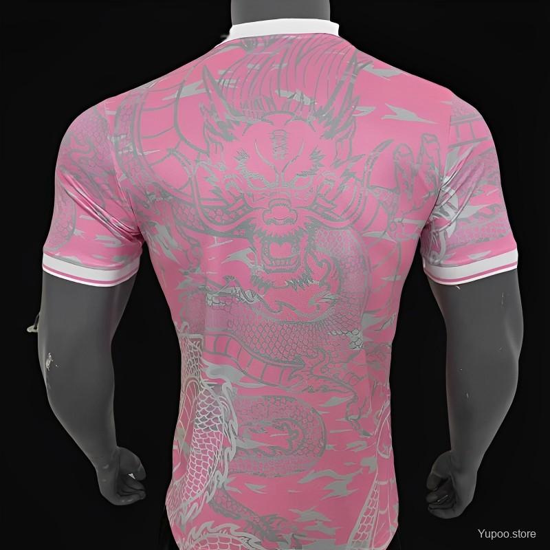 Maillot Real Madrid Pink Dragon Player Version 2023/24