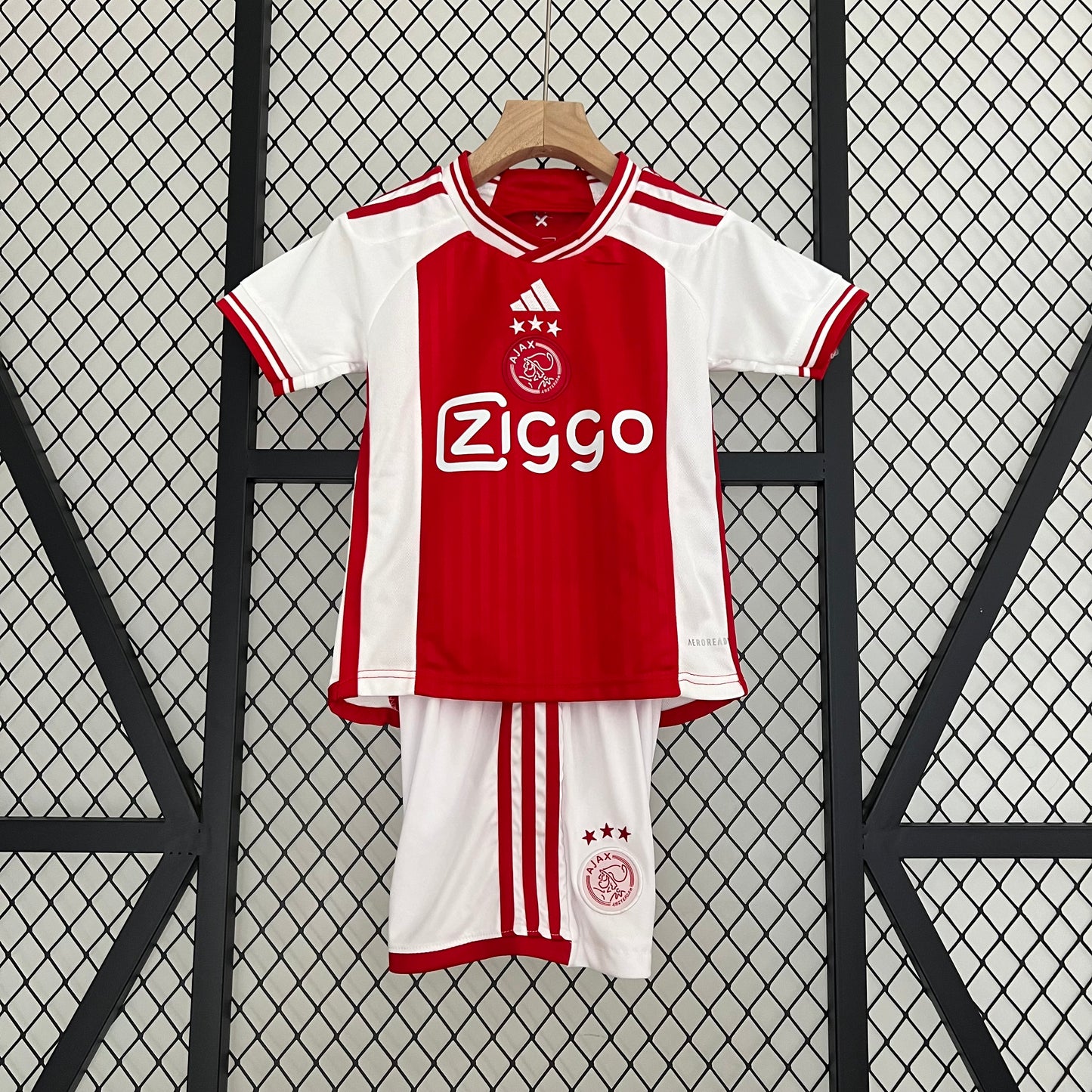 Kit Ajax Amsterdam domicile 2022/23