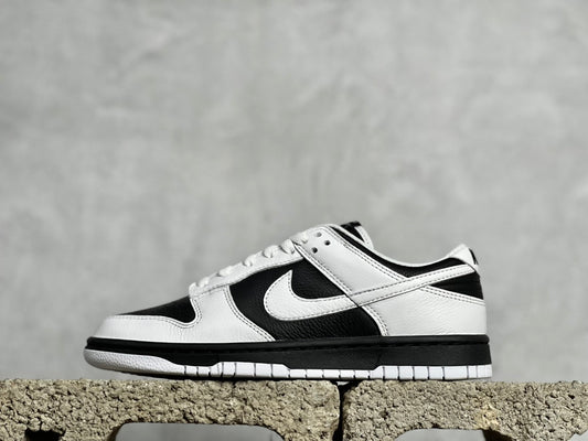 NIKE DUNK LOW WHITE BLACK