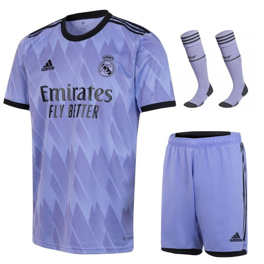 Kit Real Madrid exterieur 2022/23