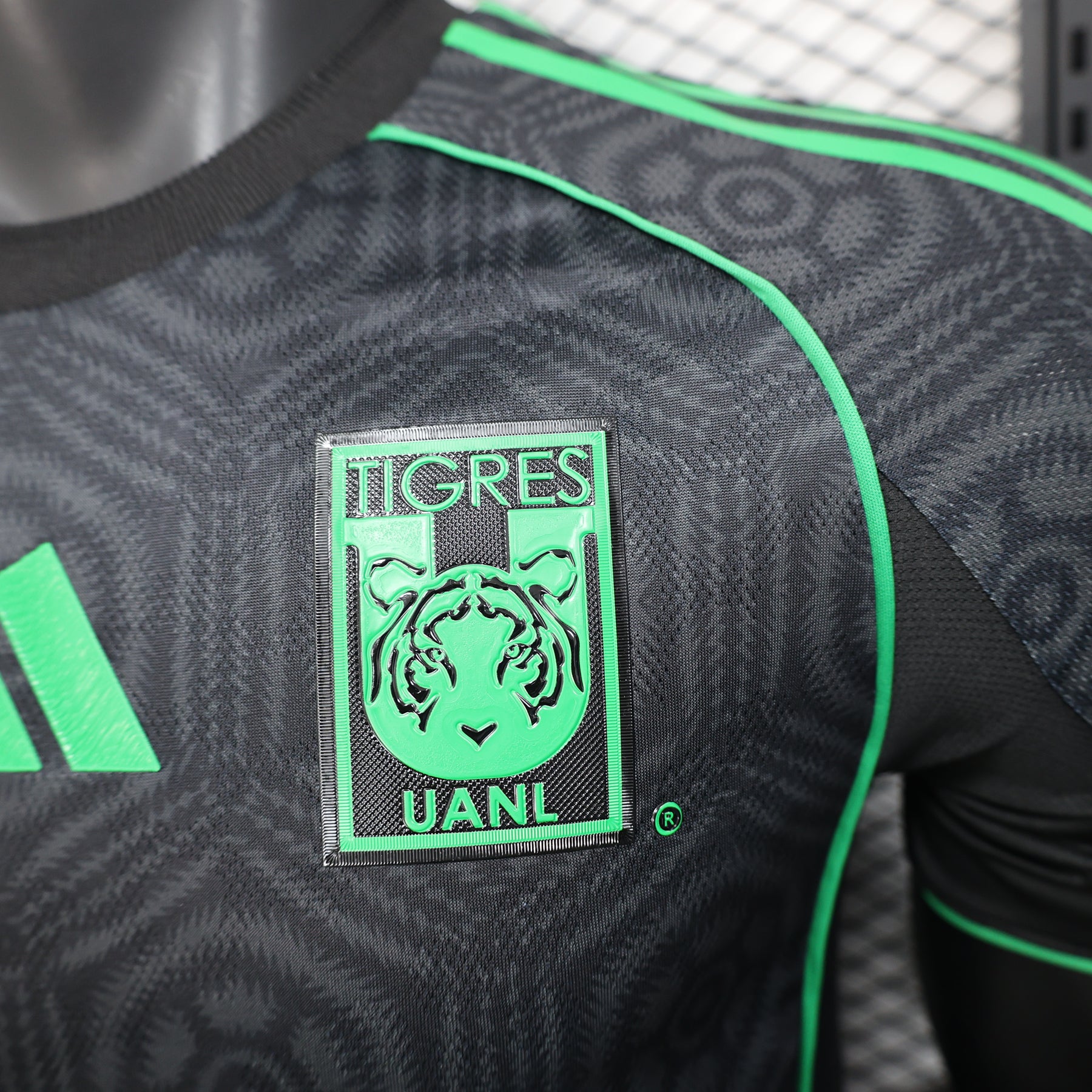 MAILLOT TIGRES DE LA UANL EXTERIEUR 2024/25 | Maillots & Ensembles | 2 MAILLOT TIGRES DE LA UANL EXTERIEUR 2024/25 | Maillots & Ensembles | 2