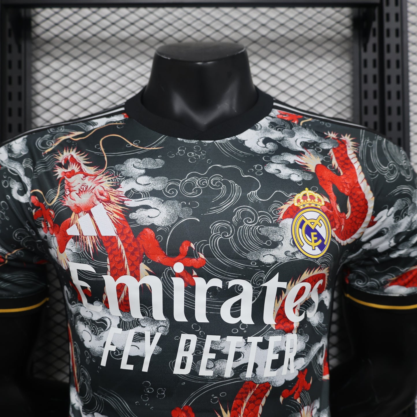 Maillot Real Madrid Red Dragon * Player Version* 2023/24