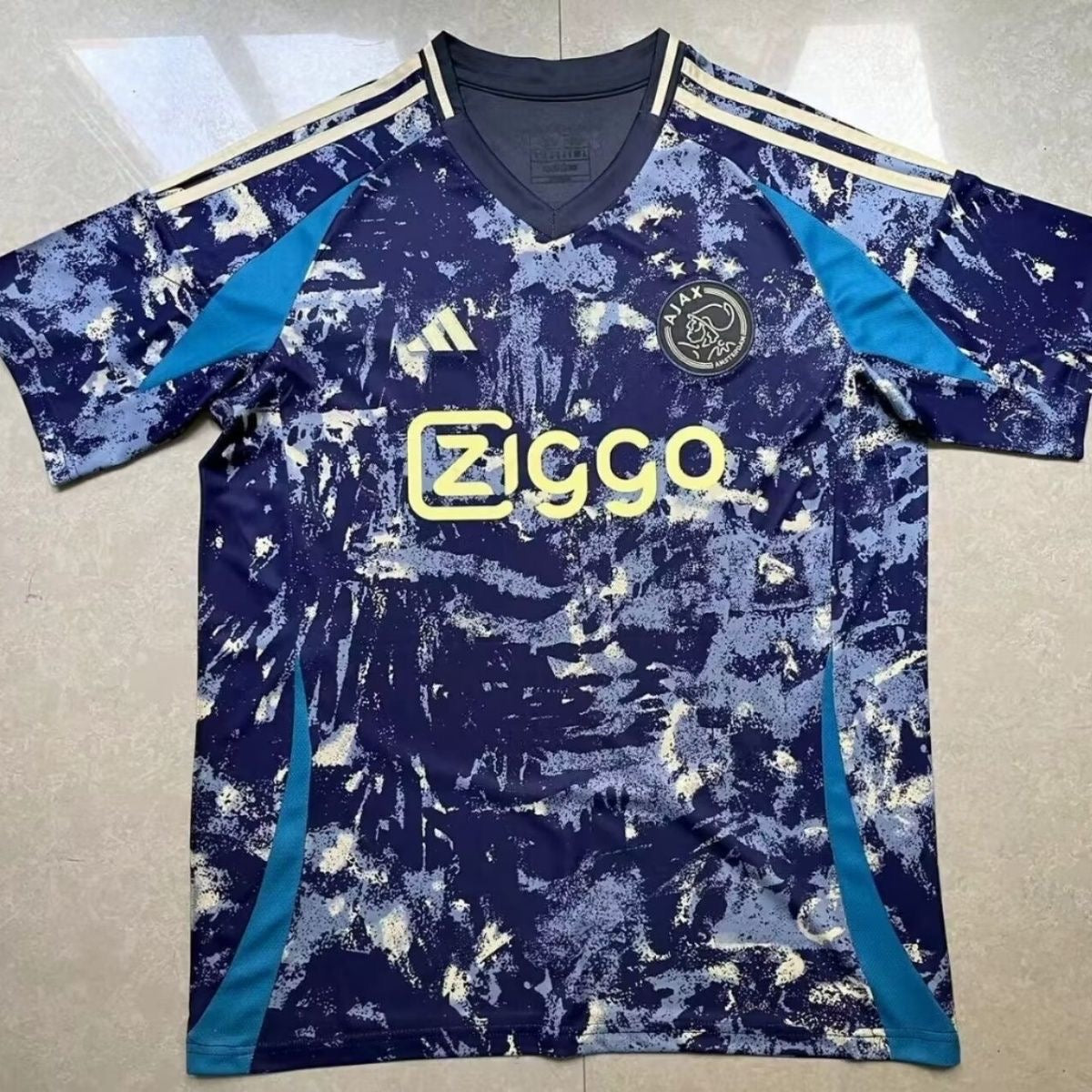 Maillot de football retro Ajax Amsterdam N°8 1999-2000 3701341414941