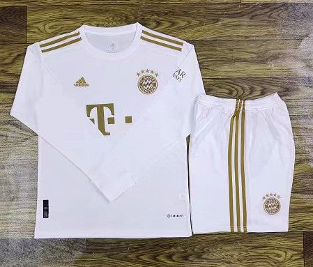 Kit Bayern Munich domicile LS 2022/23