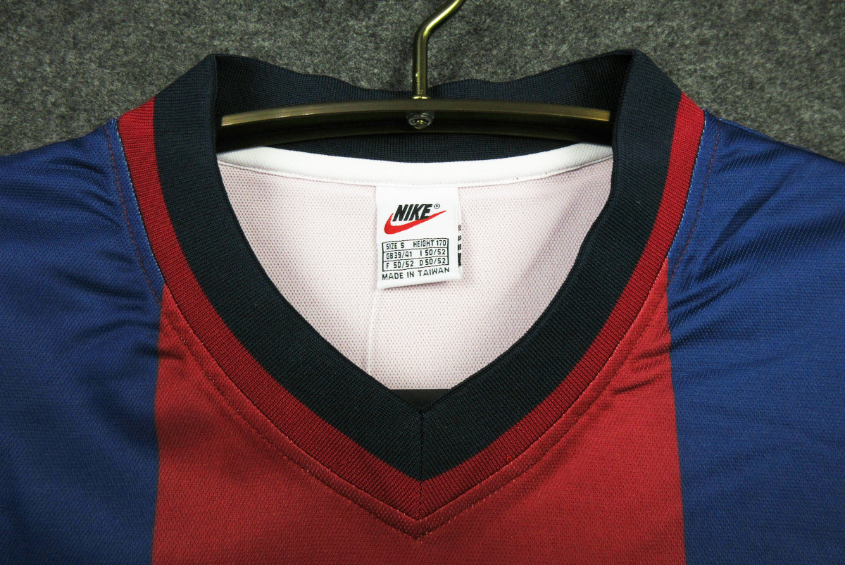 Maillot Barcelone 1998 Football Jersey Fc Barcelona Nike vintage Homme - L Maillot Barcelone 1998 Football Jersey Fc Barcelona Nike vintage Homme - L