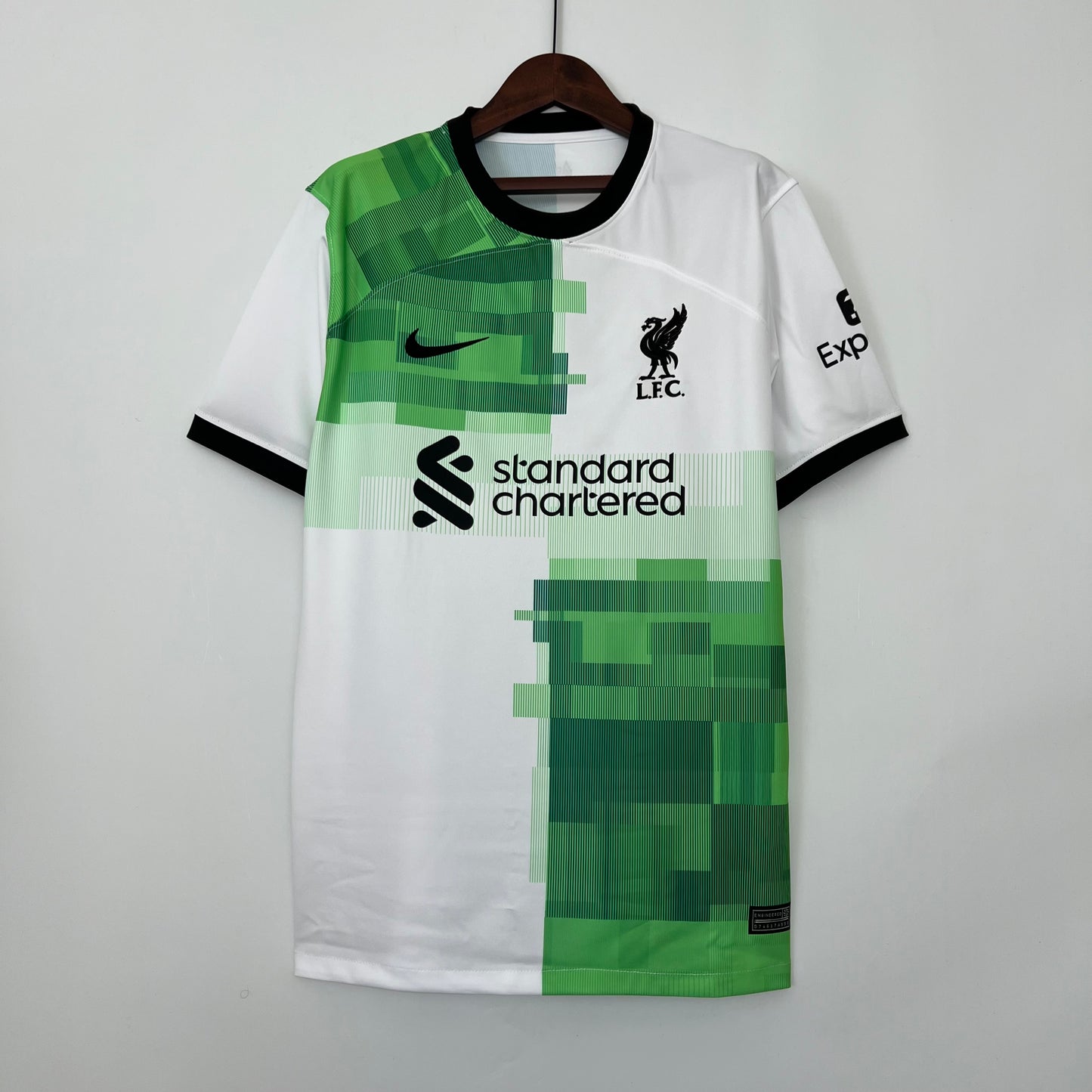 Maillot Liverpool exterieur 2022/23