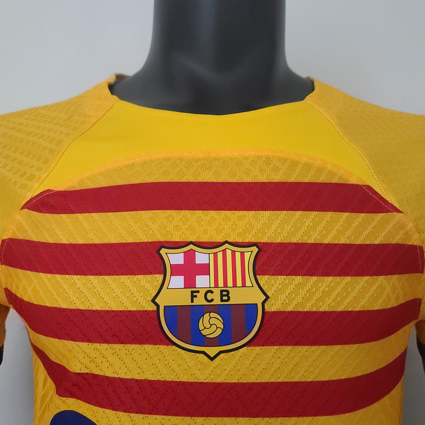 Maillot FC Barcelone/Barcelona 4e fourth Player Version 2022/23